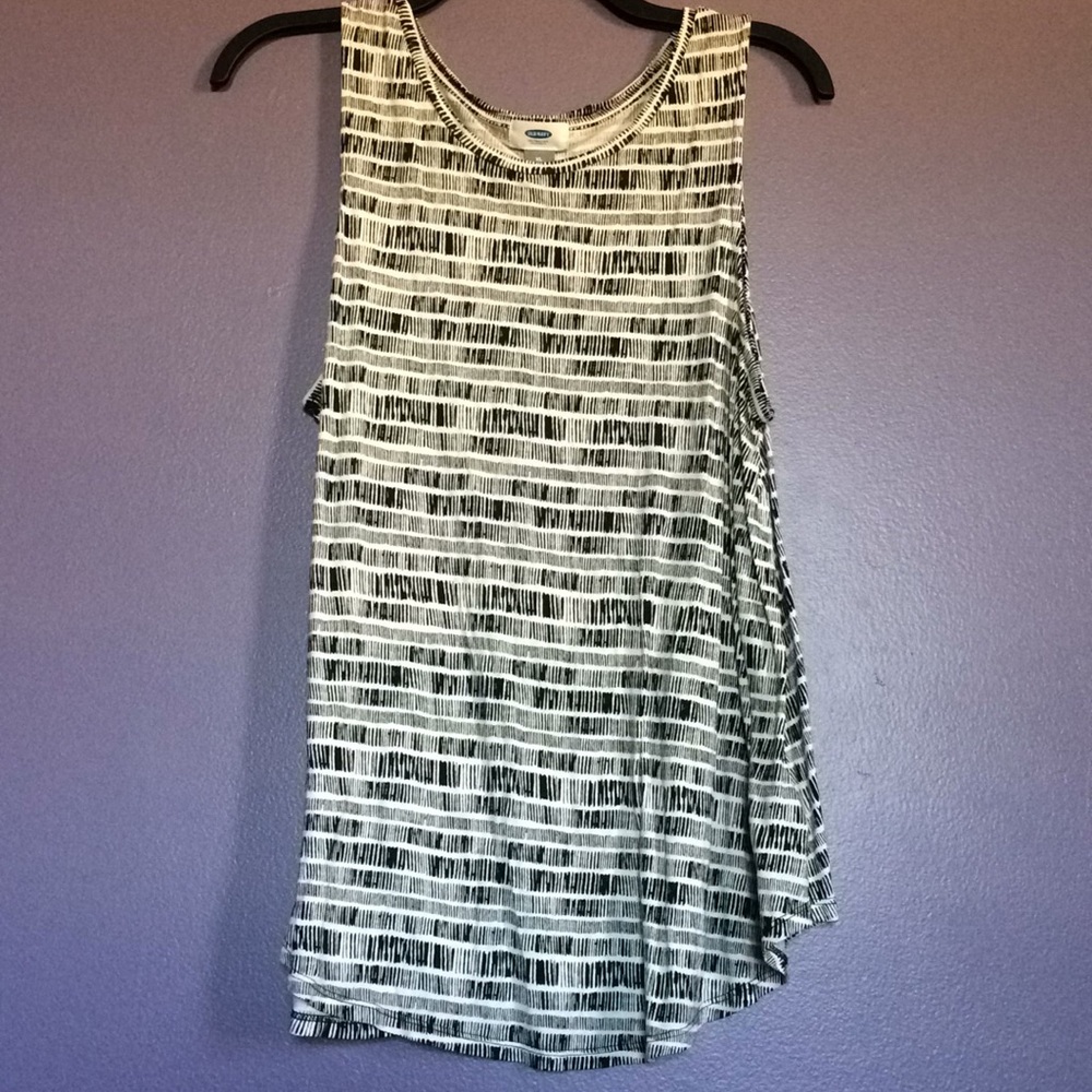 Black and white tank